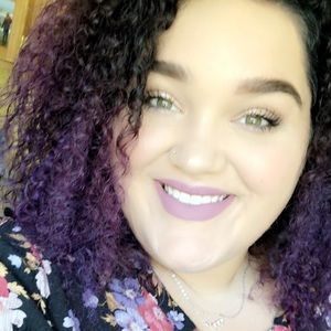 Meet your Posher, Stacey